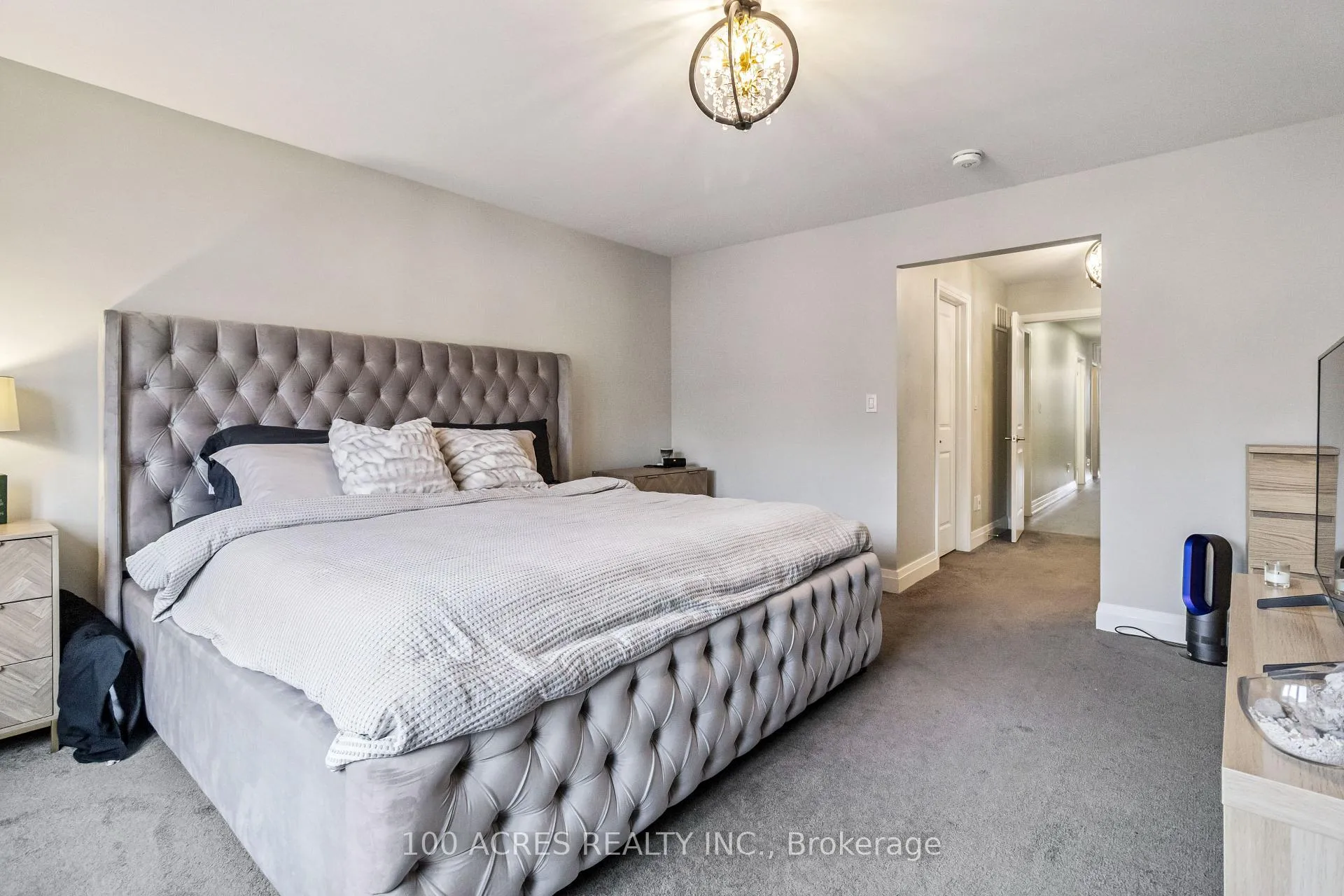 Photo 21 of 4 Dalbeattie Drive, Brampton, Bram West — HOMEH