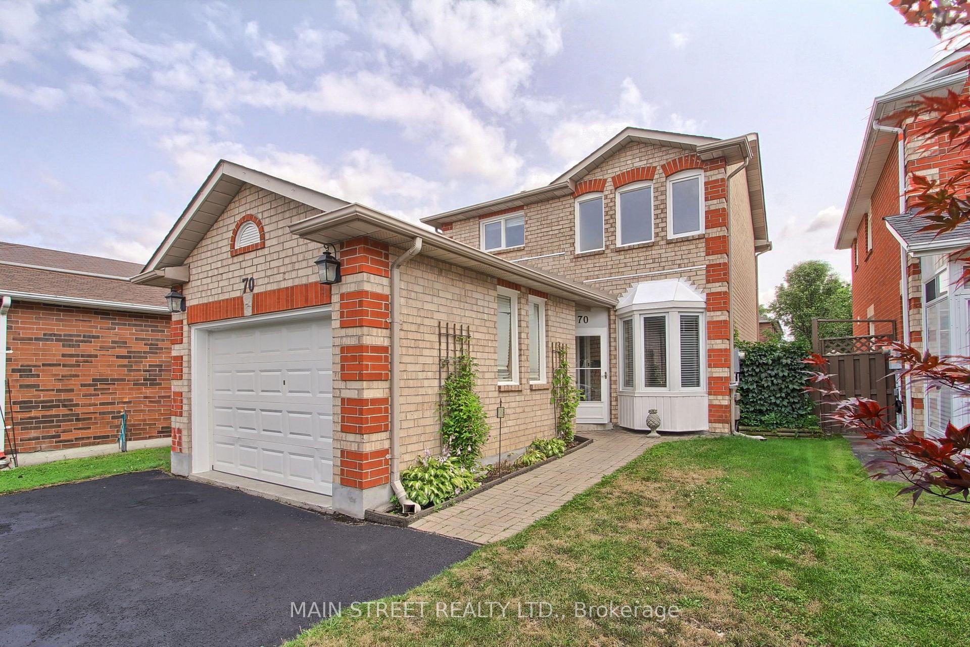 Front of 70 Dunsmore Crescent