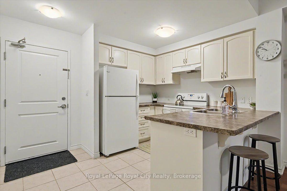 Photo 7 of Unit 120, 1284 Gordon Street, Guelph, Kortright East — HOMEH