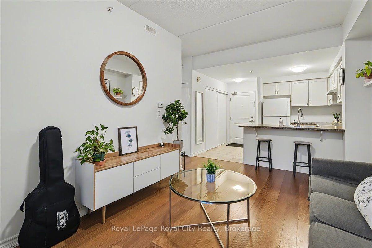 Photo 13 of Unit 120, 1284 Gordon Street, Guelph, Kortright East — HOMEH