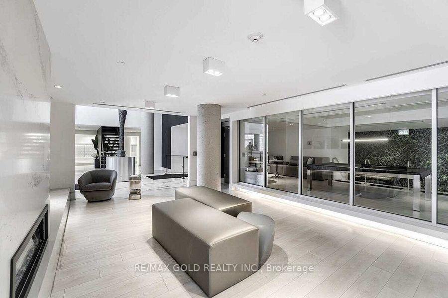 Photo 6 of Unit 1002, 2916 Highway 7 Road, Vaughan, Concord — HOMEH