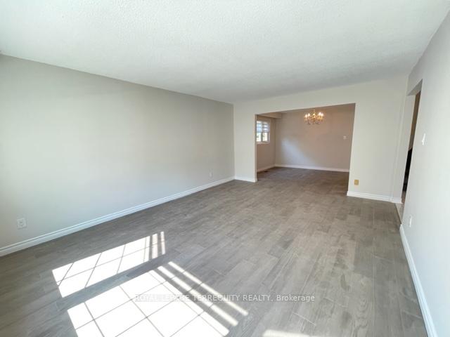 Photo 6 of 743 Fieldstone Road, Mississauga, Erindale — HOMEH