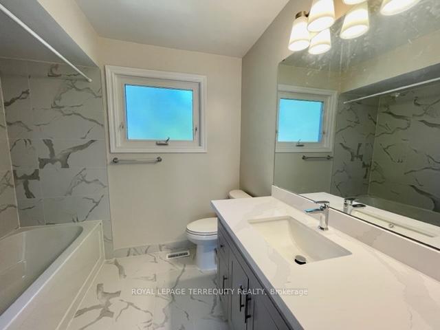 Photo 31 of 743 Fieldstone Road, Mississauga, Erindale — HOMEH
