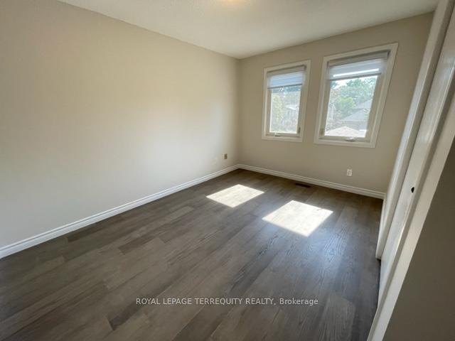 Photo 37 of 743 Fieldstone Road, Mississauga, Erindale — HOMEH