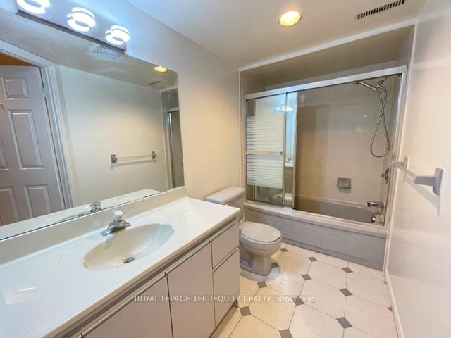 Photo 49 of 743 Fieldstone Road, Mississauga, Erindale — HOMEH