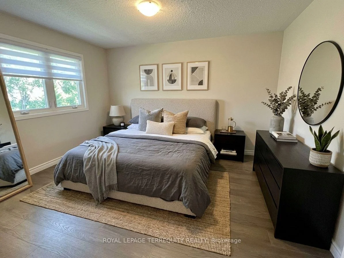 Photo 32 of 743 Fieldstone Road, Mississauga, Erindale — HOMEH