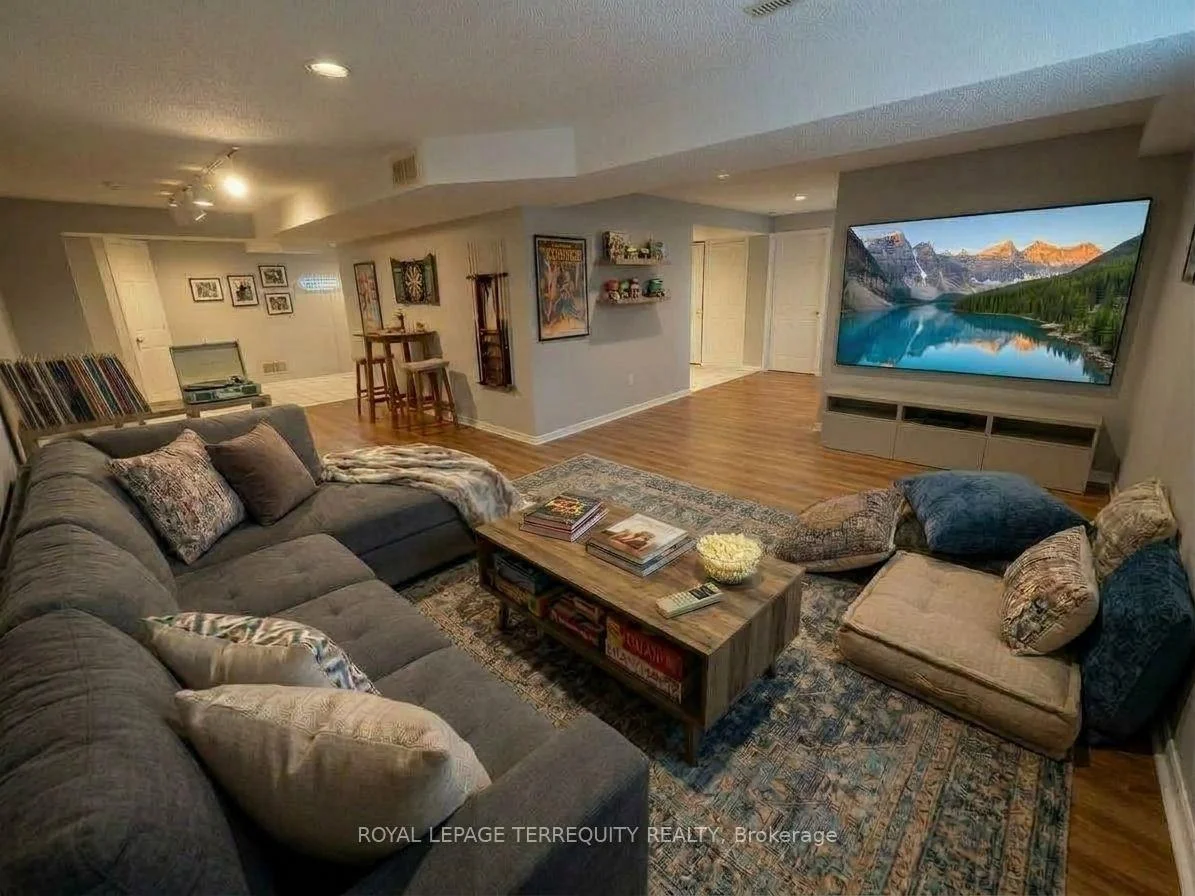 Photo 42 of 743 Fieldstone Road, Mississauga, Erindale — HOMEH