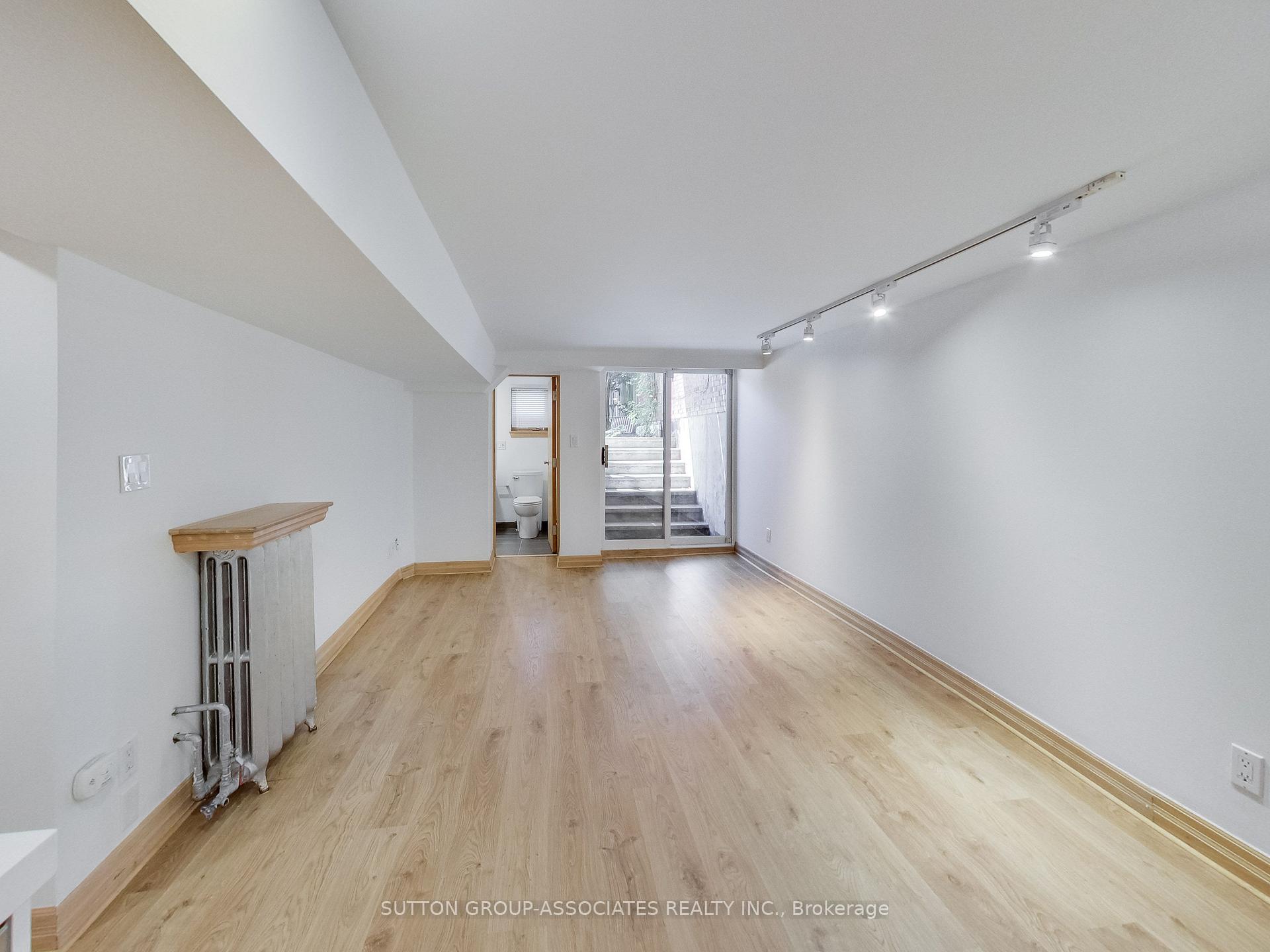 Photo 2 of Unit Lower, 20 Kendal Avenue, Toronto, The Annex — HOMEH