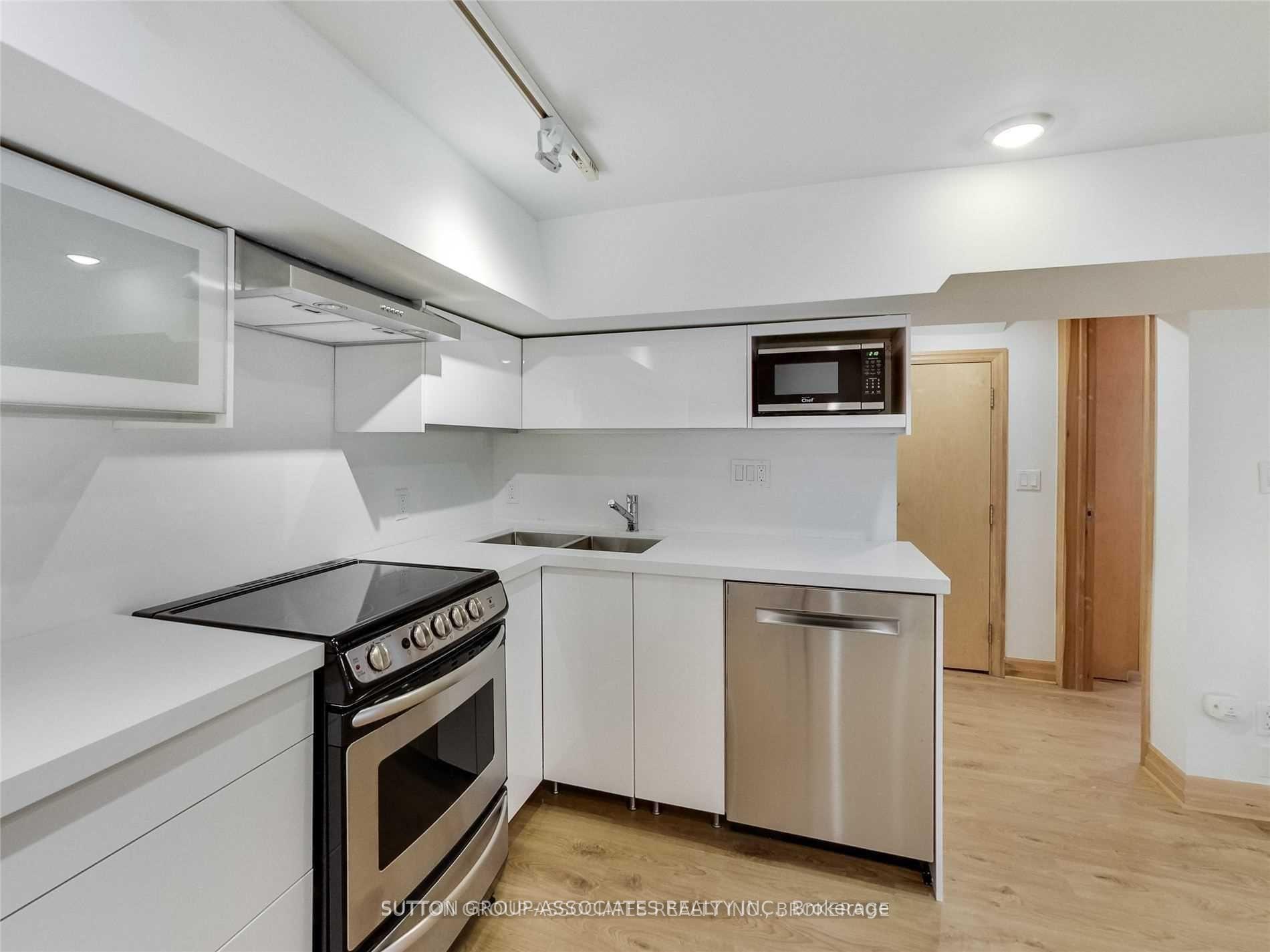 Photo 4 of Unit Lower, 20 Kendal Avenue, Toronto, The Annex — HOMEH