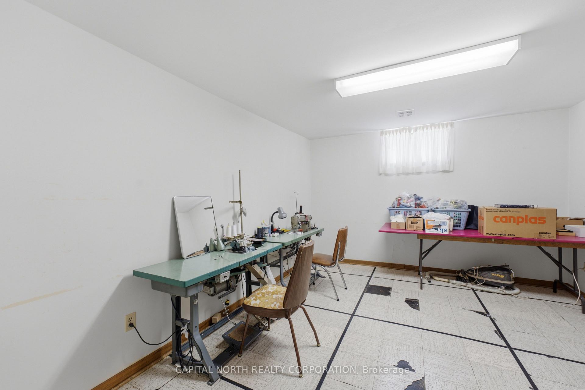 Photo 35 of 21 Maryhill Drive, Etobicoke, Mount Olive-Silverstone-Jamestown — HOMEH
