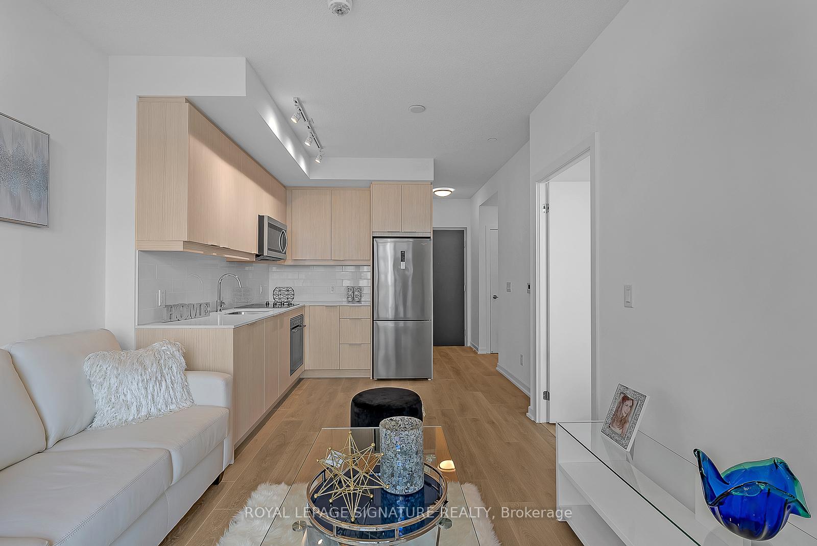 Photo 7 of Unit 722, 36 Forest Manor Road, North York, Henry Farm — HOMEH