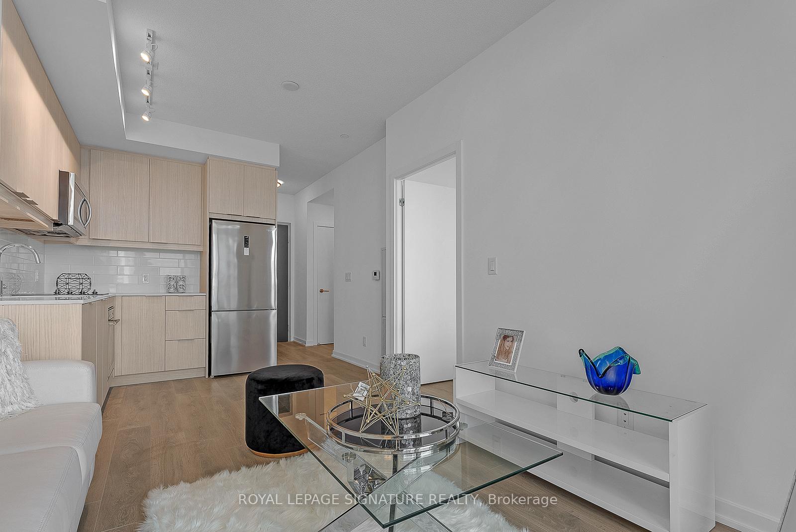 Photo 8 of Unit 722, 36 Forest Manor Road, North York, Henry Farm — HOMEH