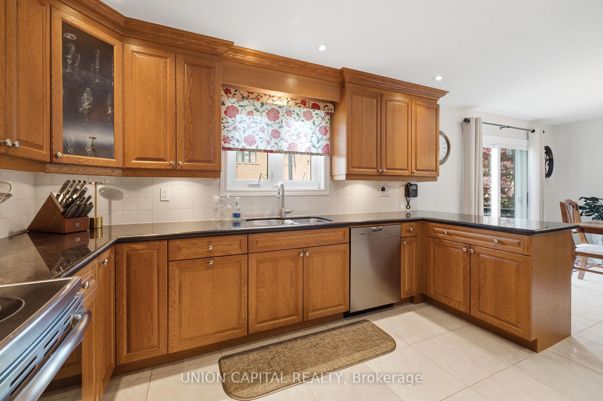 Photo 8 of 10 Myers Boulevard, Richmond Hill, South Richvale — HOMEH