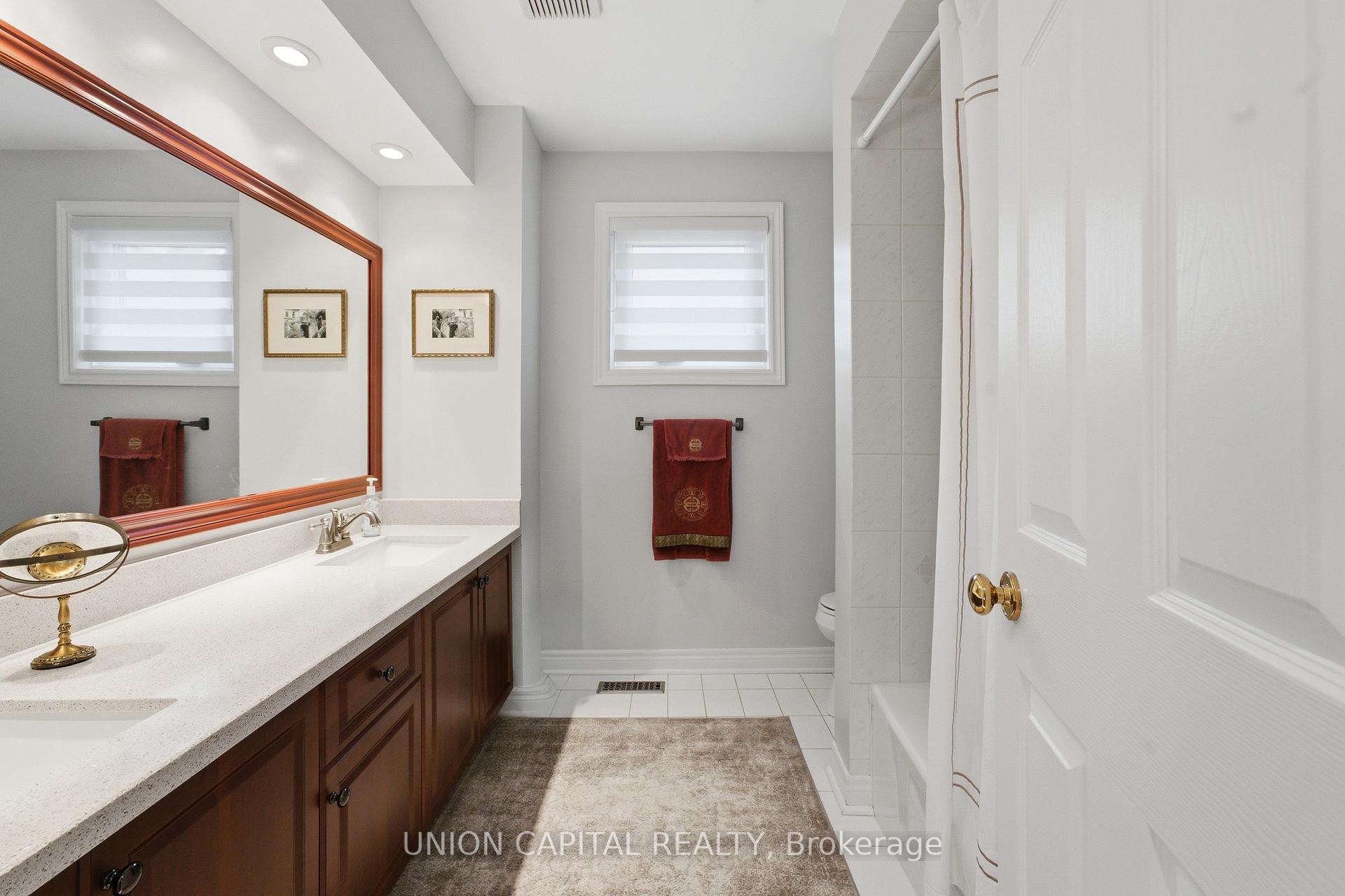 Photo 32 of 10 Myers Boulevard, Richmond Hill, South Richvale — HOMEH