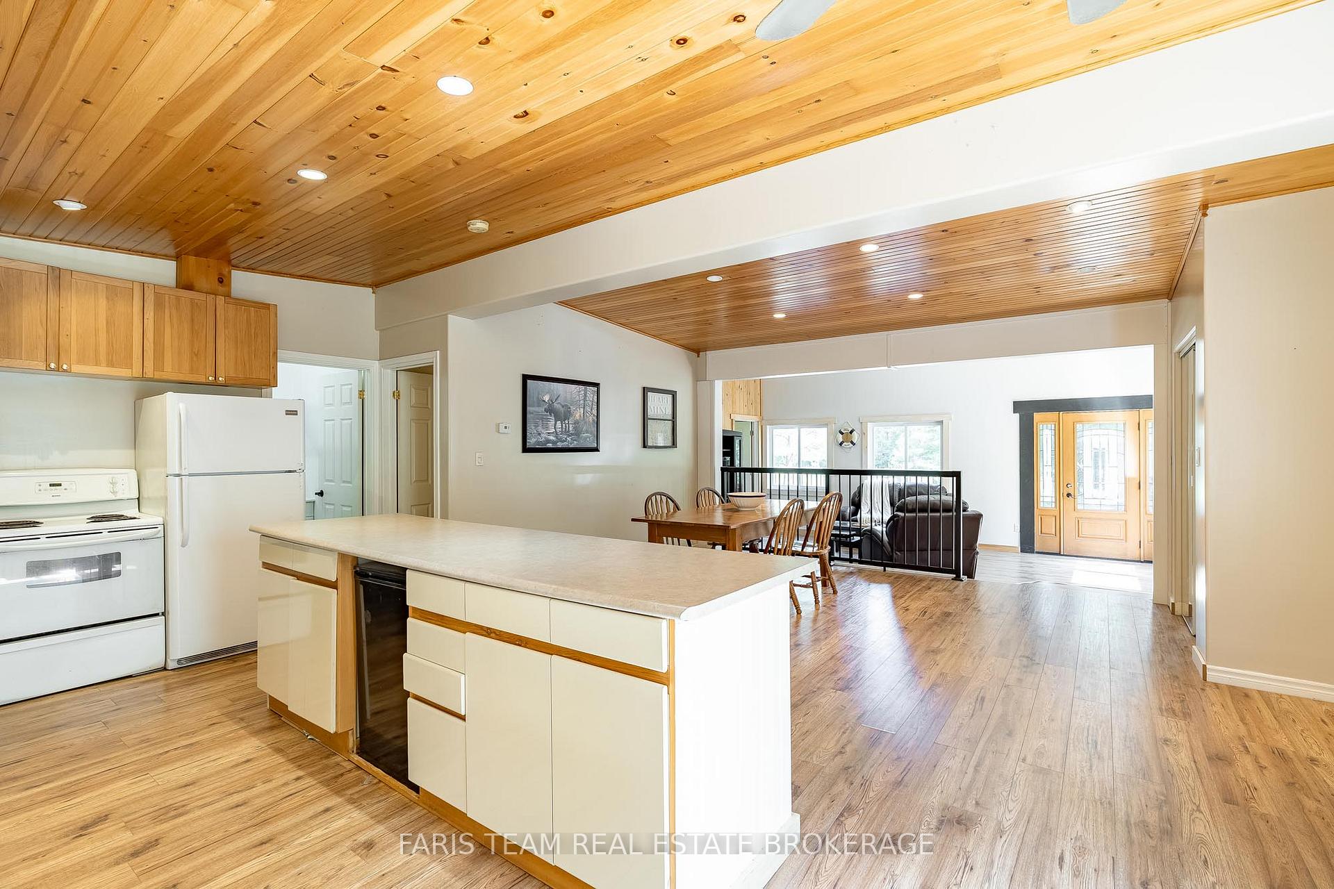 Photo 10 of 1226 Baseline Road, Gravenhurst, Morrison — HOMEH
