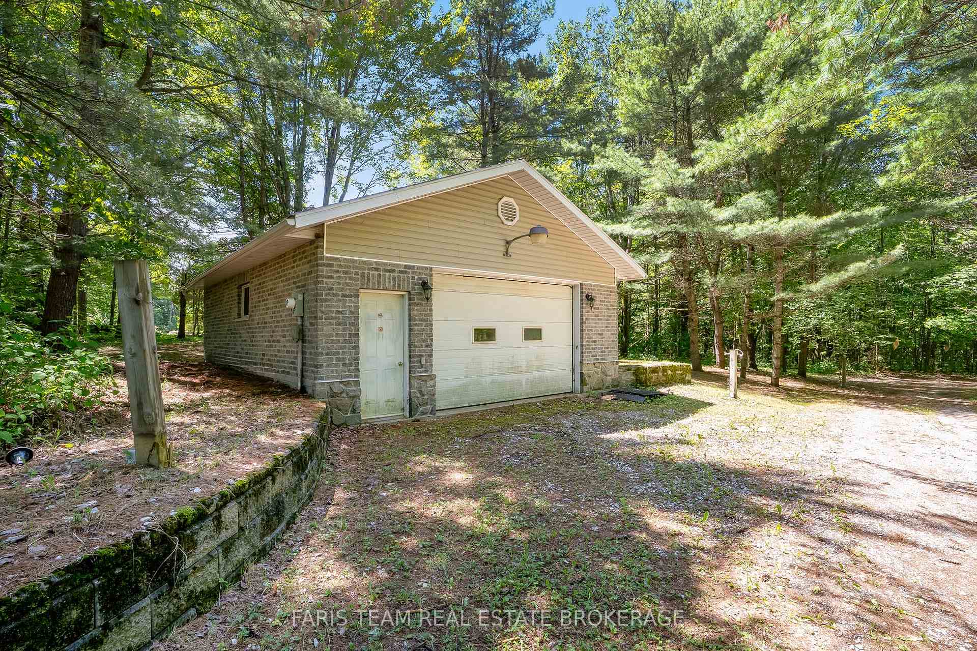 Photo 34 of 1226 Baseline Road, Gravenhurst, Morrison — HOMEH