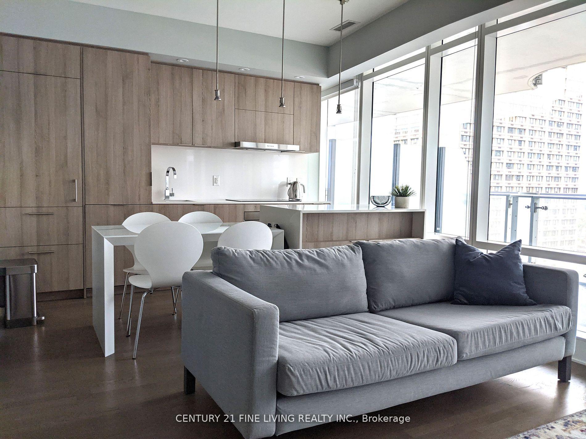 Photo 8 of Unit 2002, 1 Bloor Street E, Toronto, Church-Yonge Corridor — HOMEH