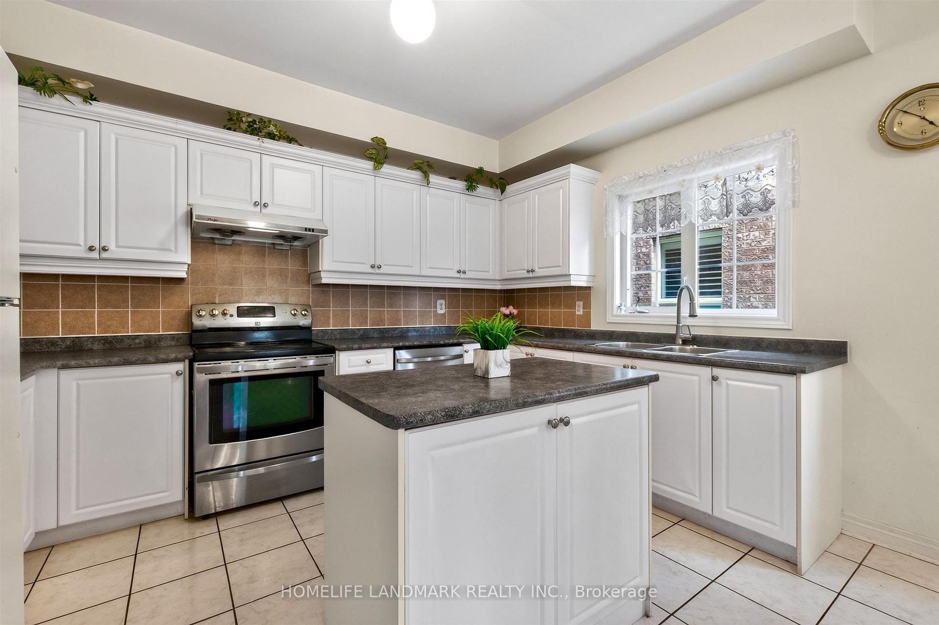 Photo 16 of 218 Ridgecrest Road, Markham, Berczy — HOMEH