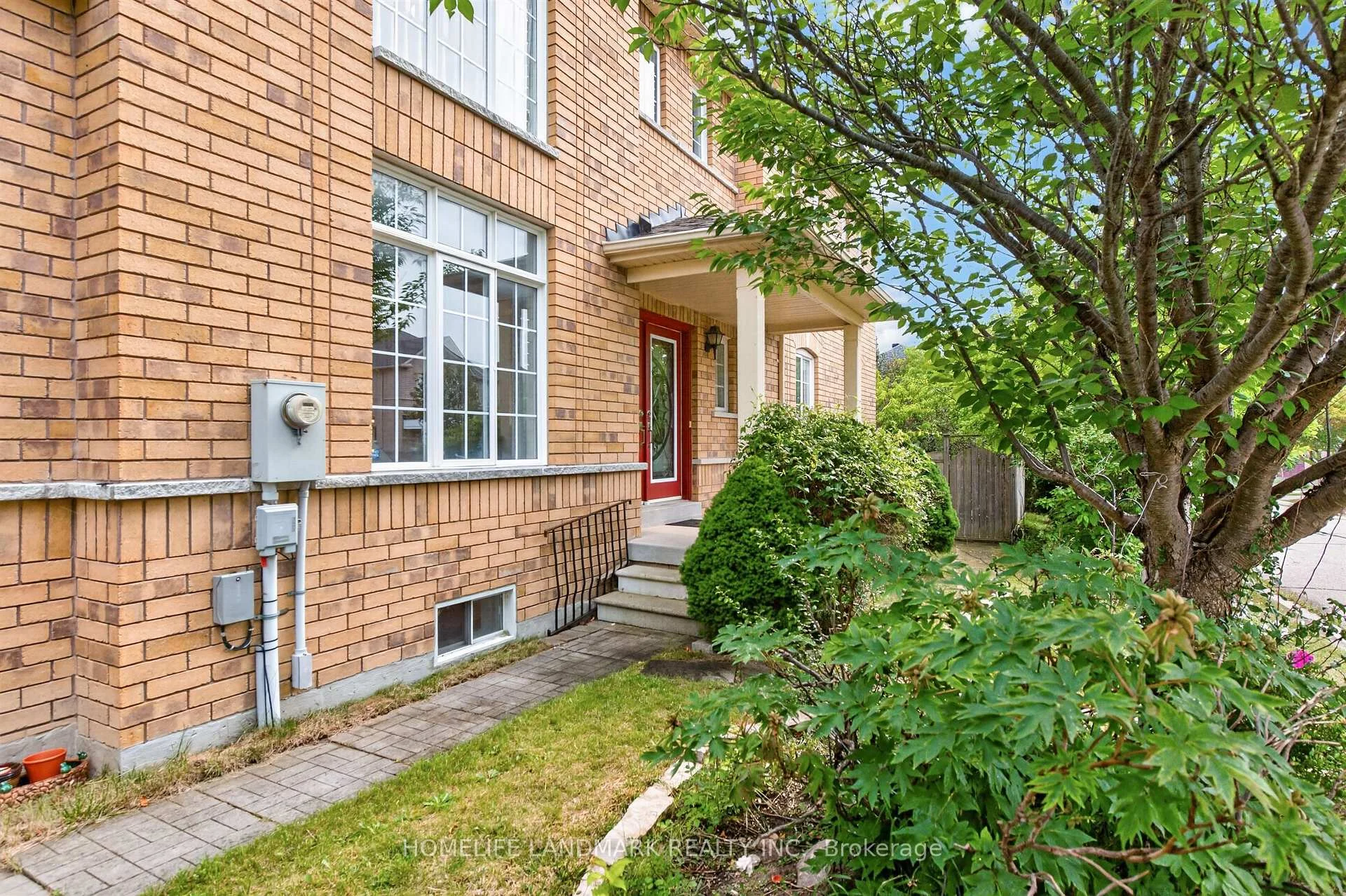 Photo 5 of 218 Ridgecrest Road, Markham, Berczy — HOMEH