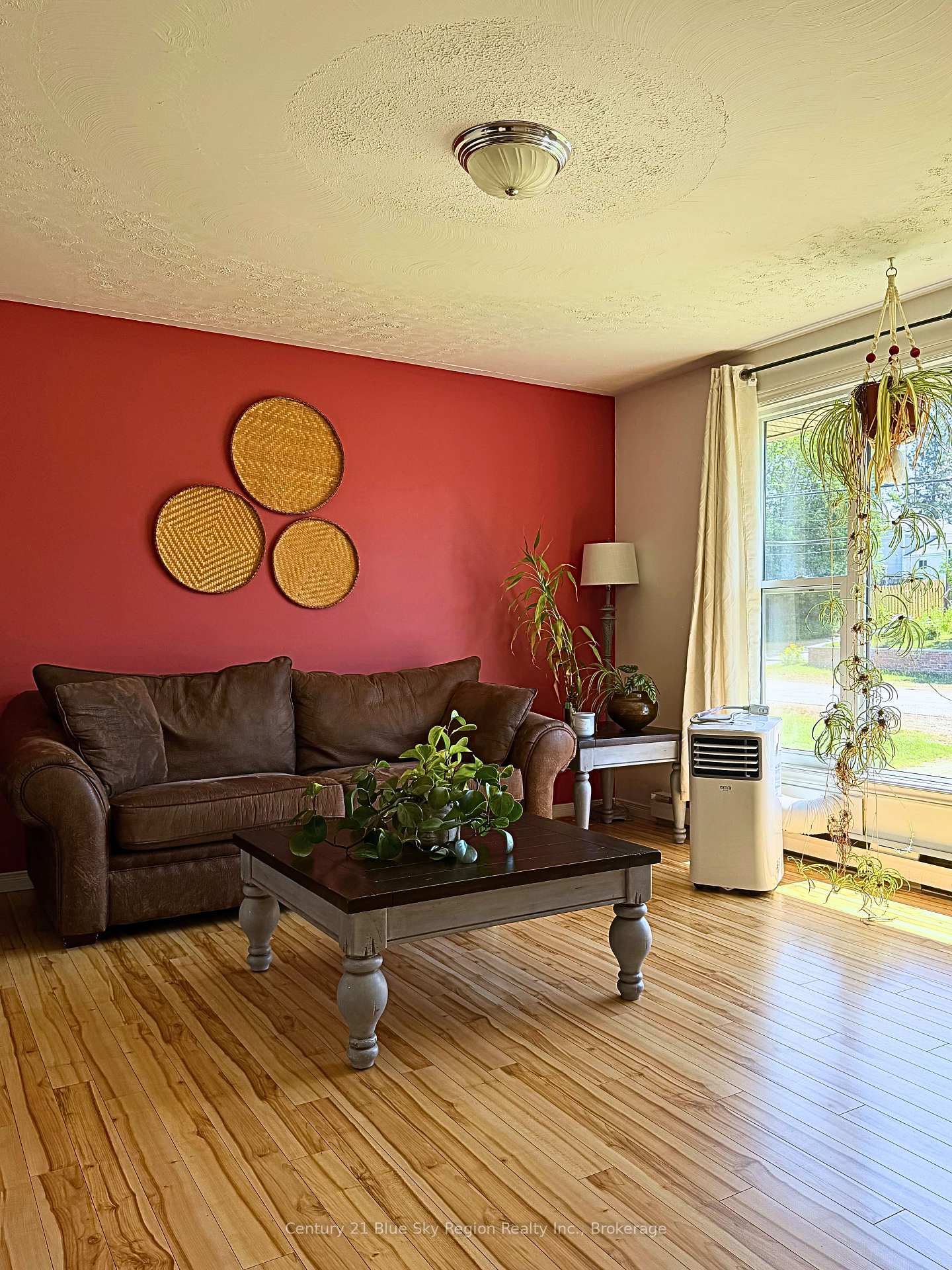 Photo 7 of 940 Lily Street, Mattawa — HOMEH