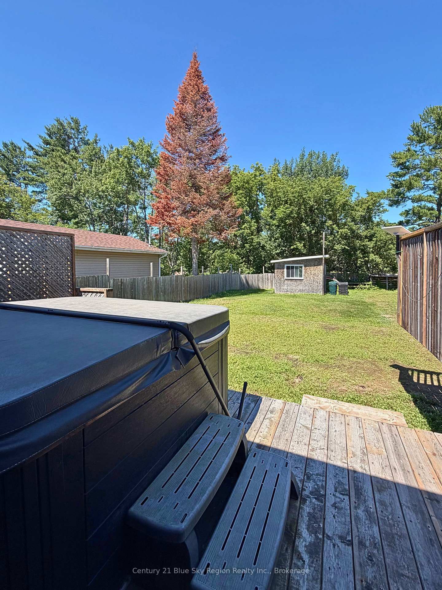 Photo 30 of 940 Lily Street, Mattawa — HOMEH