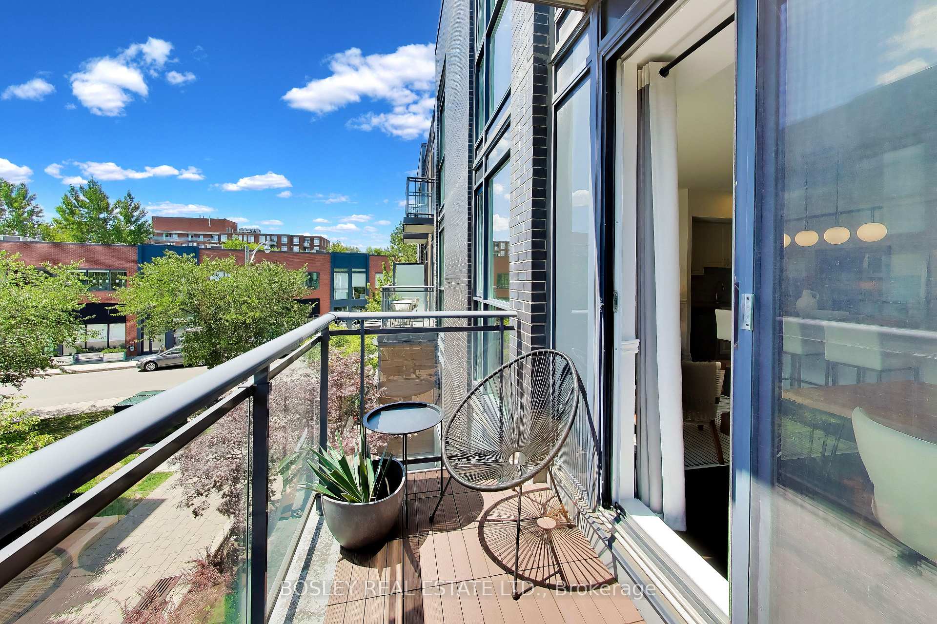 Photo 11 of Unit 803, 57 Macaulay Avenue, Toronto, Dovercourt-Wallace Emerson-Junction — HOMEH