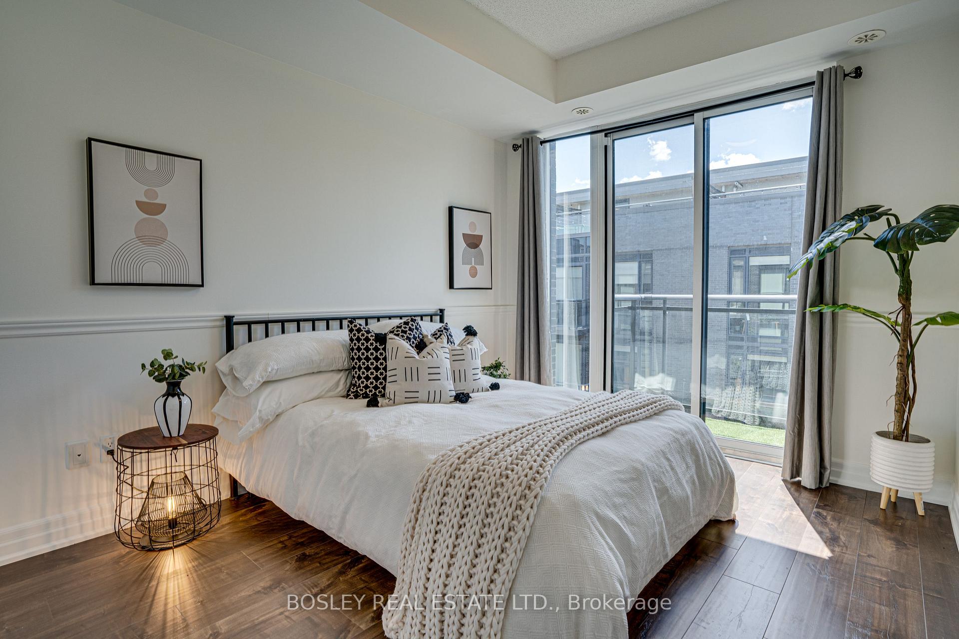 Photo 19 of Unit 803, 57 Macaulay Avenue, Toronto, Dovercourt-Wallace Emerson-Junction — HOMEH