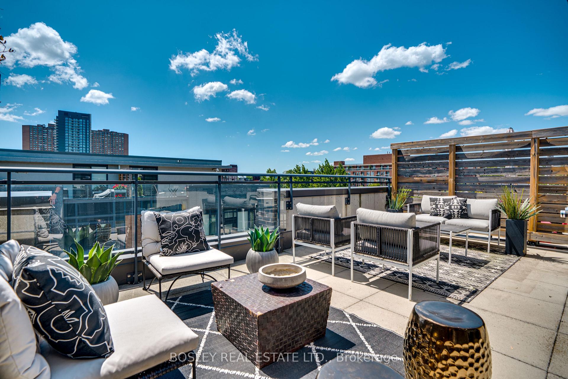 Photo 26 of Unit 803, 57 Macaulay Avenue, Toronto, Dovercourt-Wallace Emerson-Junction — HOMEH