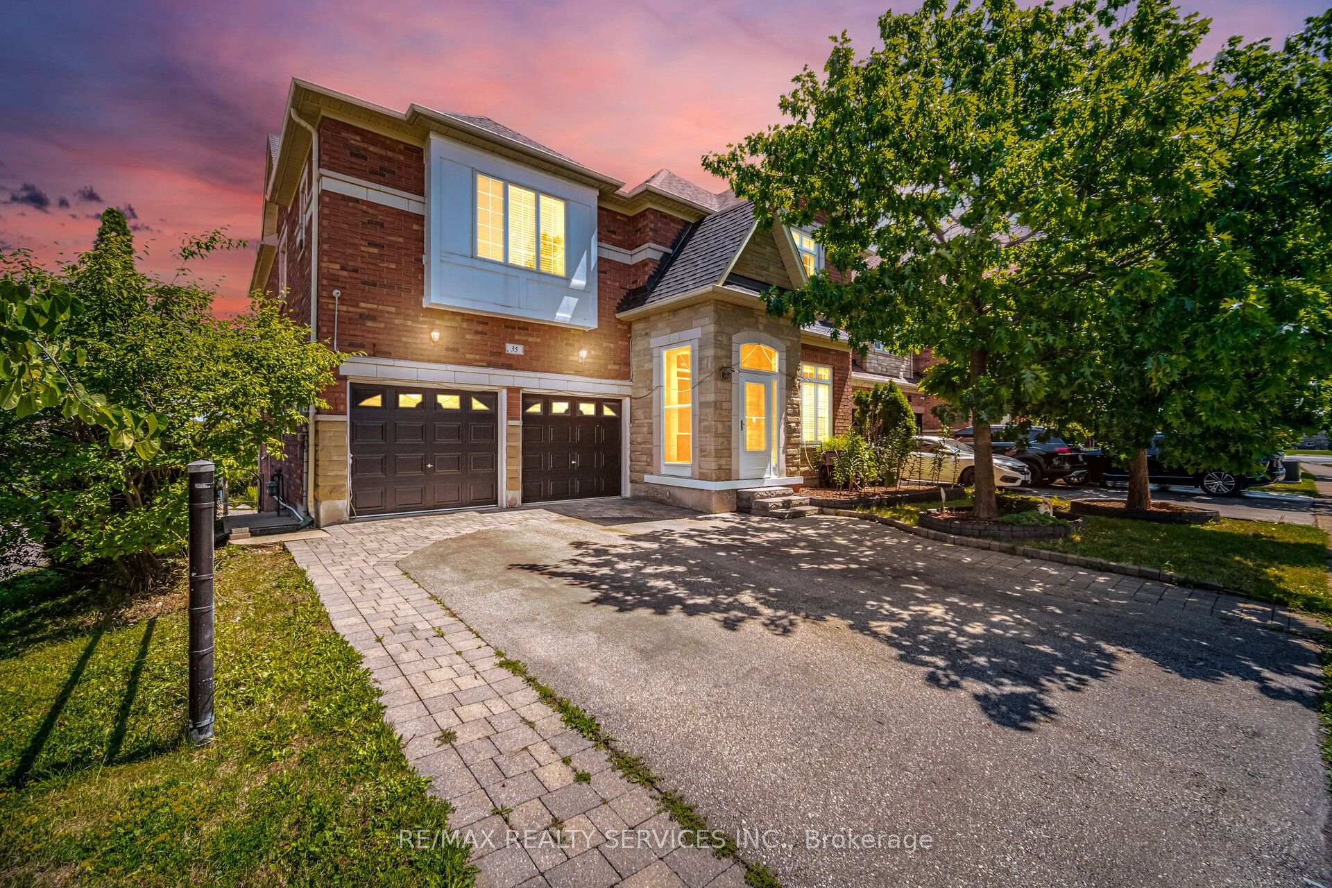 Photo 5 of 35 Stoneylake Avenue, Brampton, Madoc — HOMEH