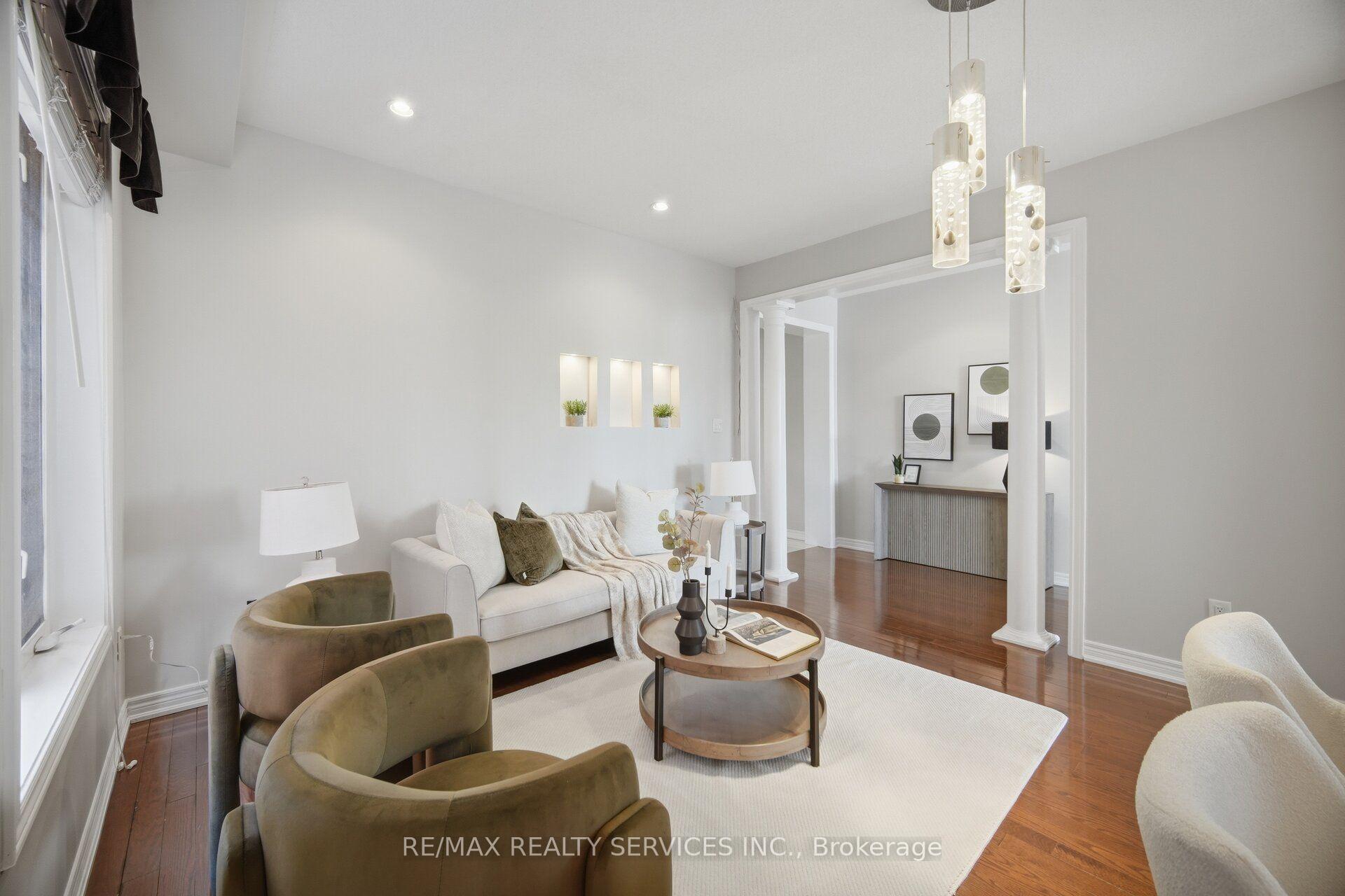 Photo 8 of 35 Stoneylake Avenue, Brampton, Madoc — HOMEH