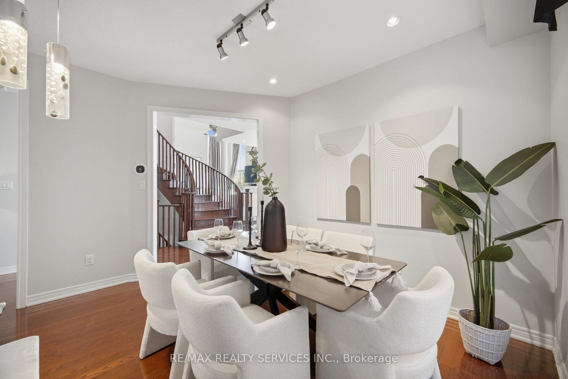 Photo 10 of 35 Stoneylake Avenue, Brampton, Madoc — HOMEH