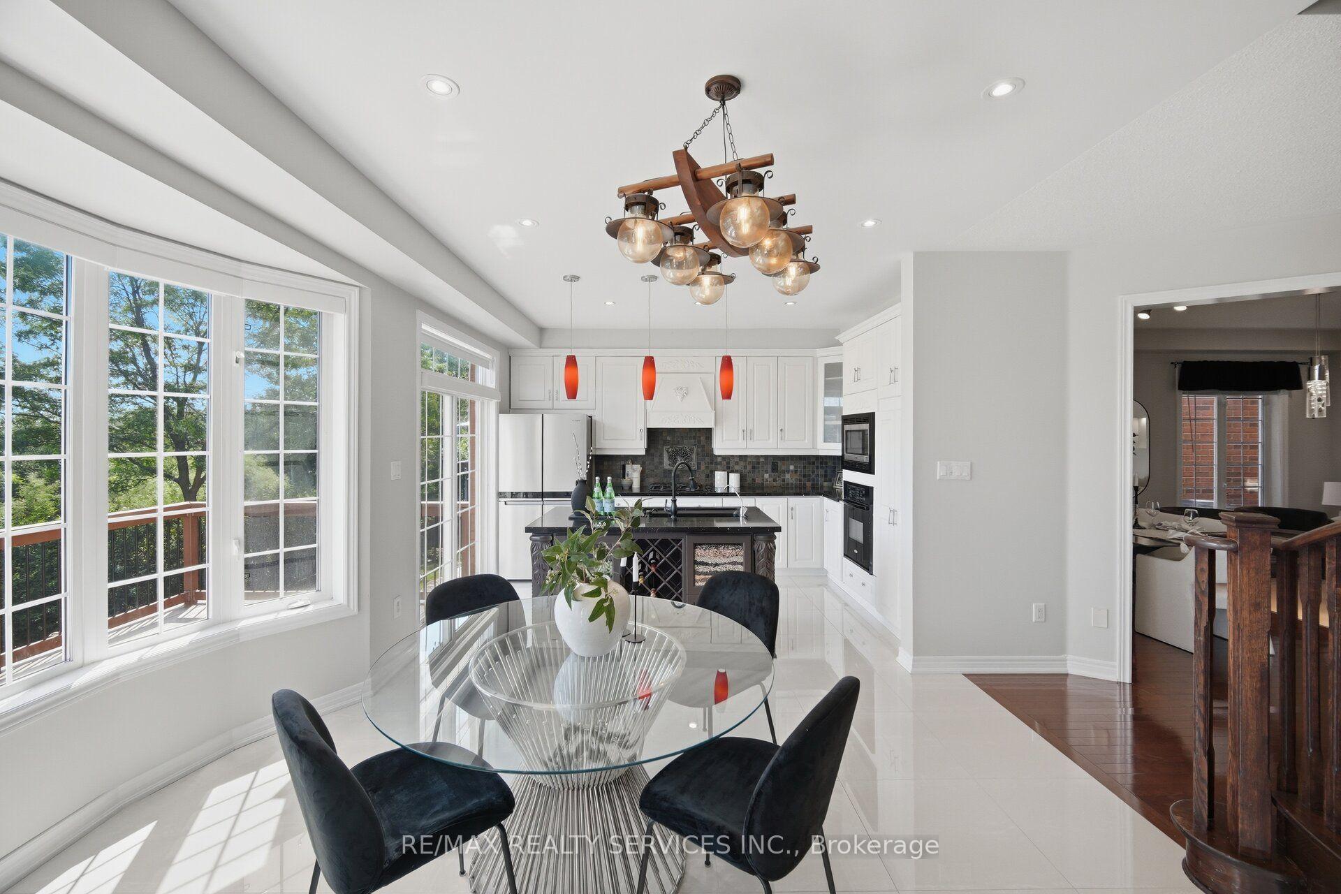 Photo 13 of 35 Stoneylake Avenue, Brampton, Madoc — HOMEH
