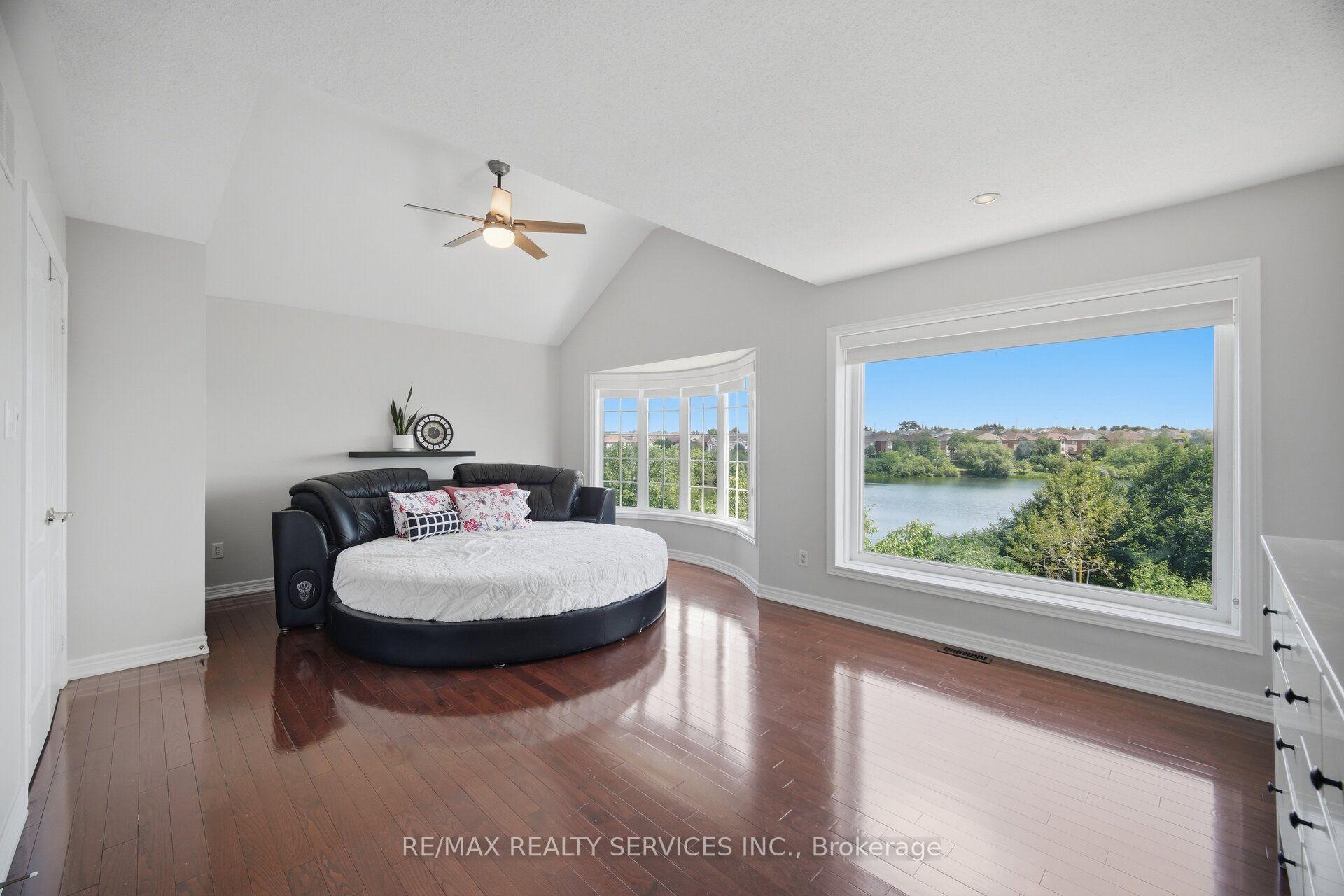 Photo 26 of 35 Stoneylake Avenue, Brampton, Madoc — HOMEH