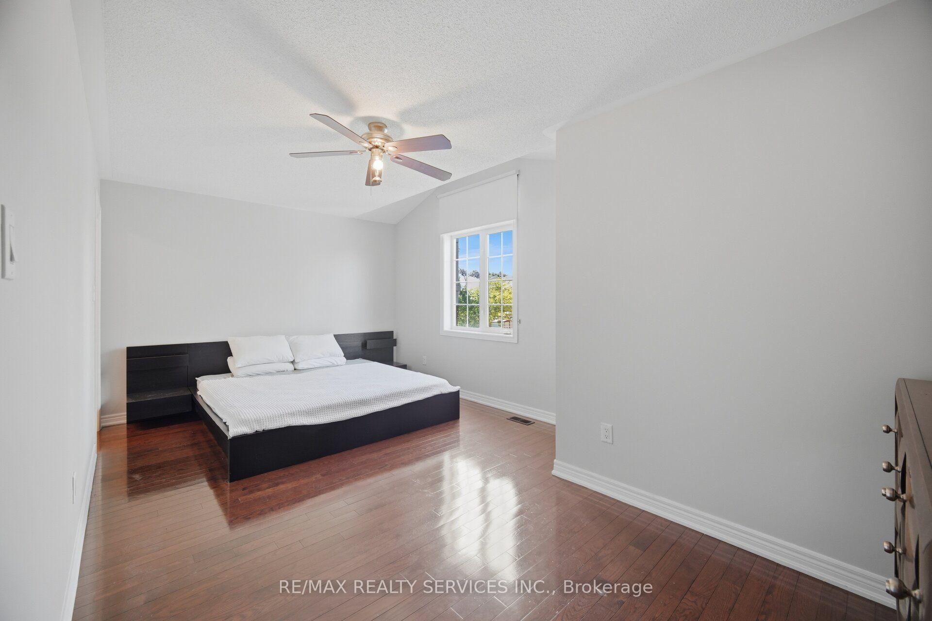 Photo 29 of 35 Stoneylake Avenue, Brampton, Madoc — HOMEH