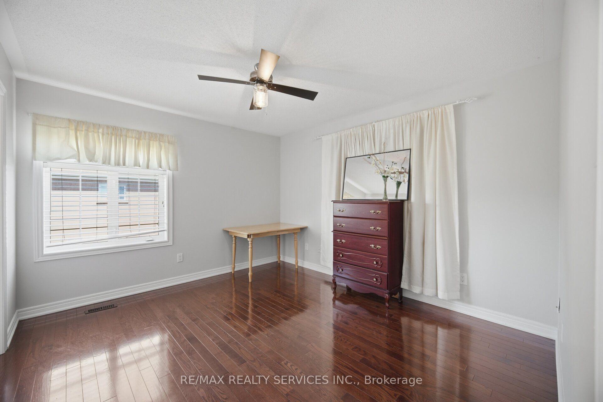 Photo 30 of 35 Stoneylake Avenue, Brampton, Madoc — HOMEH