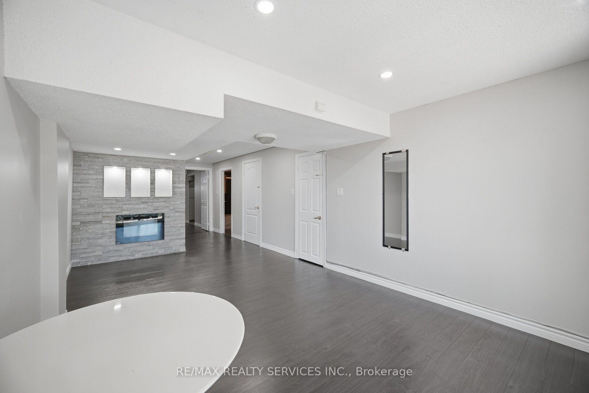 Photo 34 of 35 Stoneylake Avenue, Brampton, Madoc — HOMEH
