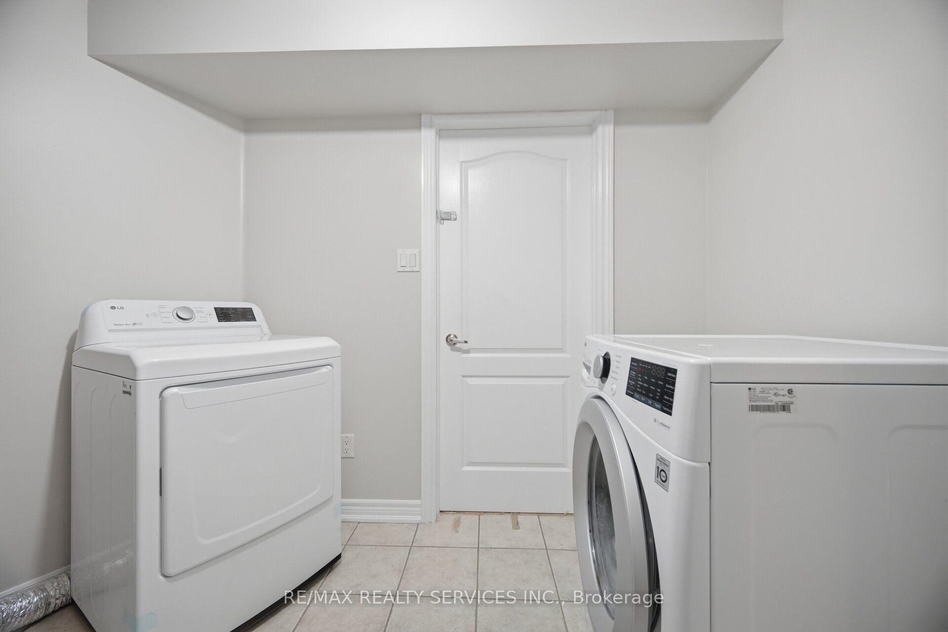 Photo 42 of 35 Stoneylake Avenue, Brampton, Madoc — HOMEH
