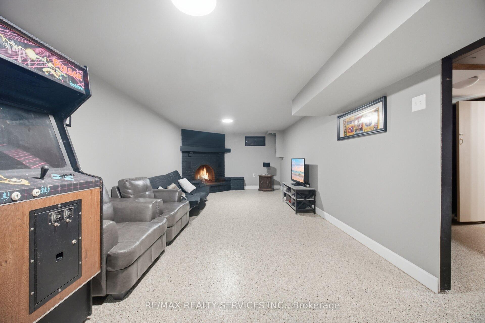 Photo 28 of 15 Ferndale Crescent, Brampton, Brampton East — HOMEH