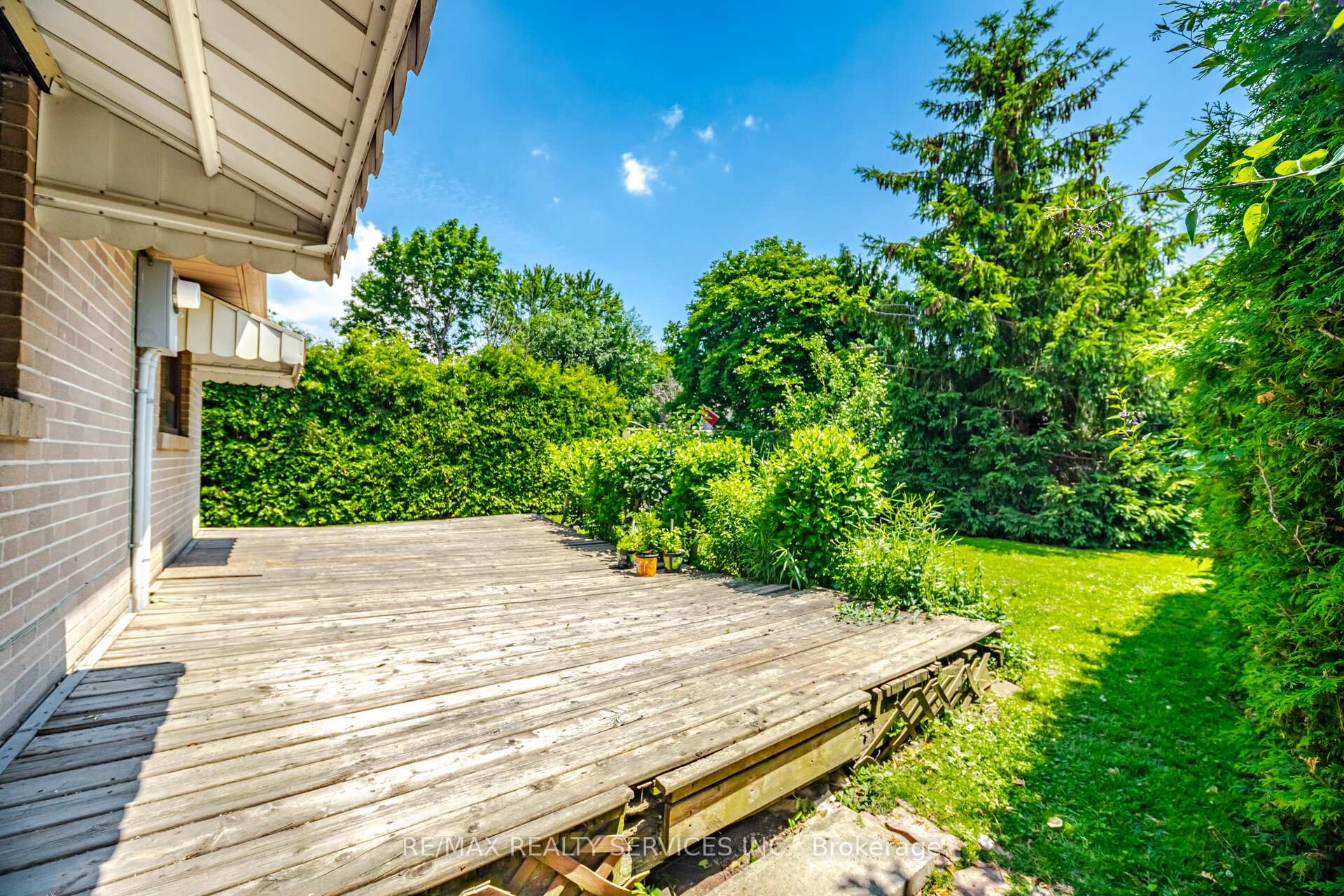 Photo 36 of 15 Ferndale Crescent, Brampton, Brampton East — HOMEH