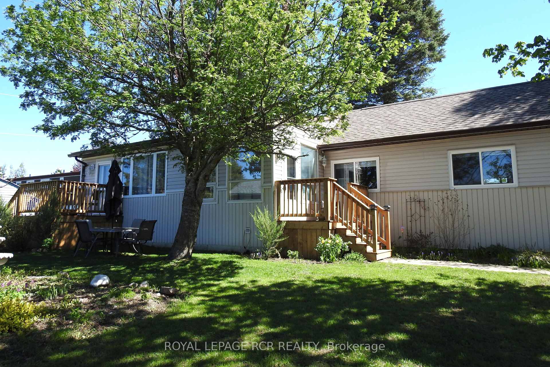 Photo 5 of 8 Claremont Crescent, Oro-Medonte, Rural Oro-Medonte — HOMEH