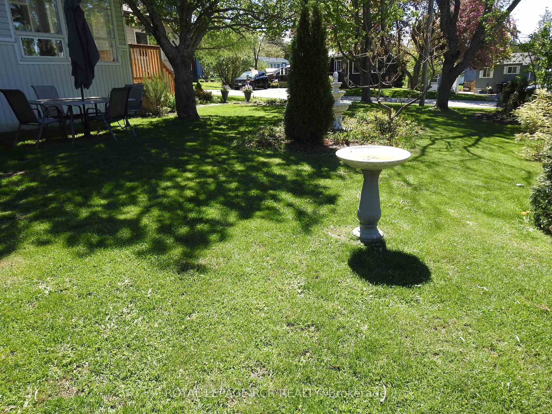 Photo 47 of 8 Claremont Crescent, Oro-Medonte, Rural Oro-Medonte — HOMEH