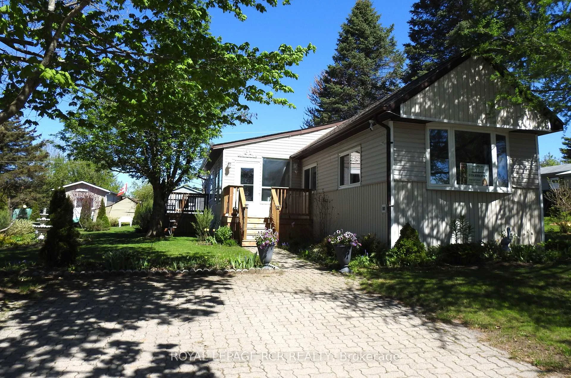 Photo 39 of 8 Claremont Crescent, Oro-Medonte, Rural Oro-Medonte — HOMEH