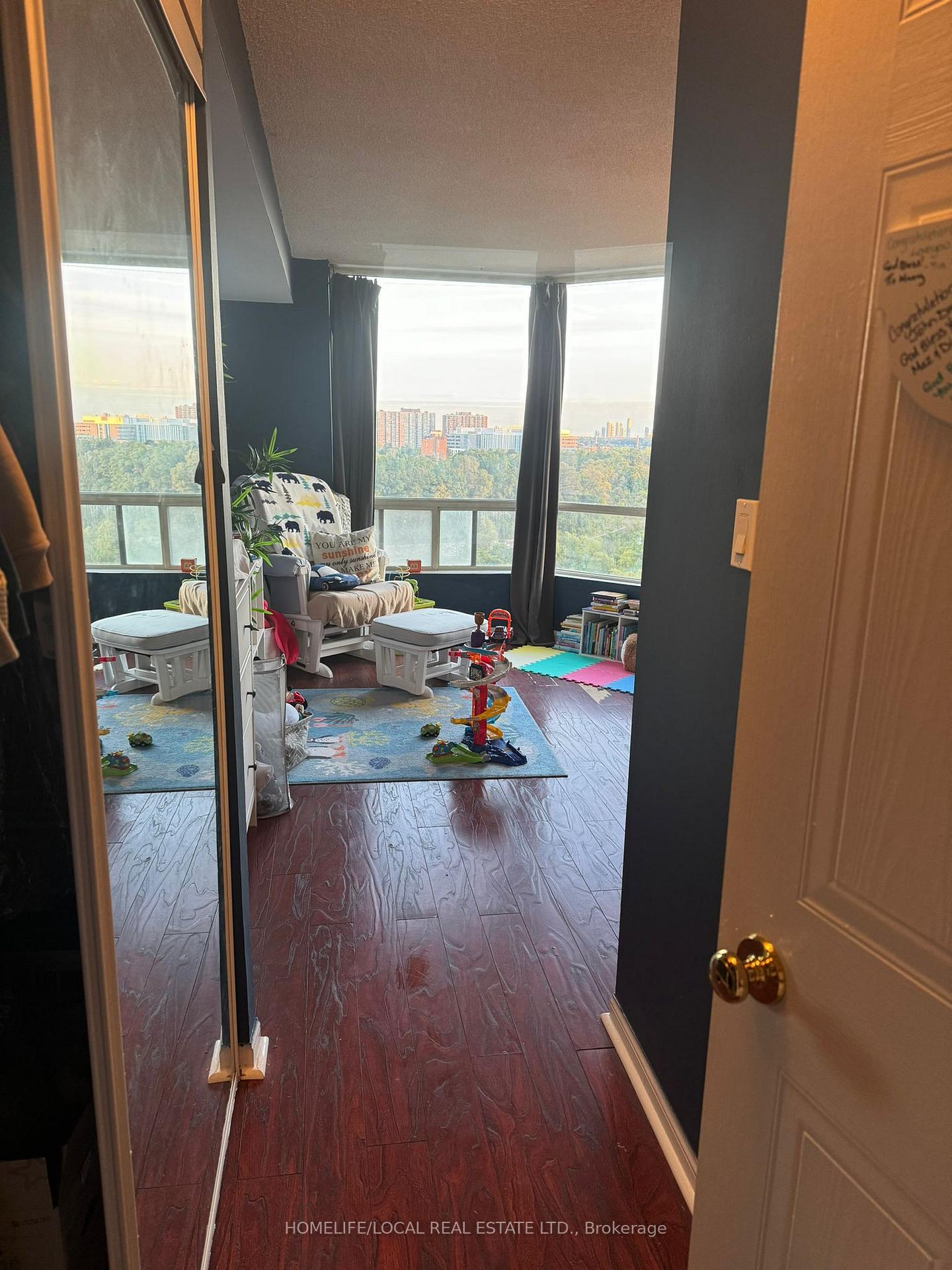 Photo 17 of Unit #1402, 3 Hickory Tree Road, North York, Weston — HOMEH