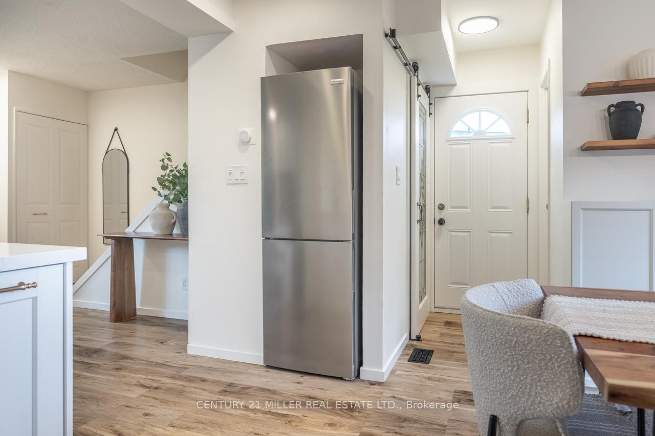Photo 10 of 47 Hopewell Crescent, Hamilton, Stoney Creek Mountain — HOMEH