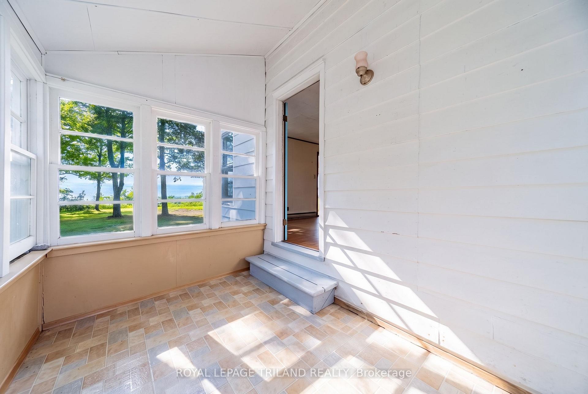 Photo 26 of 72443 Bluewater Highway, Bluewater, Hay — HOMEH