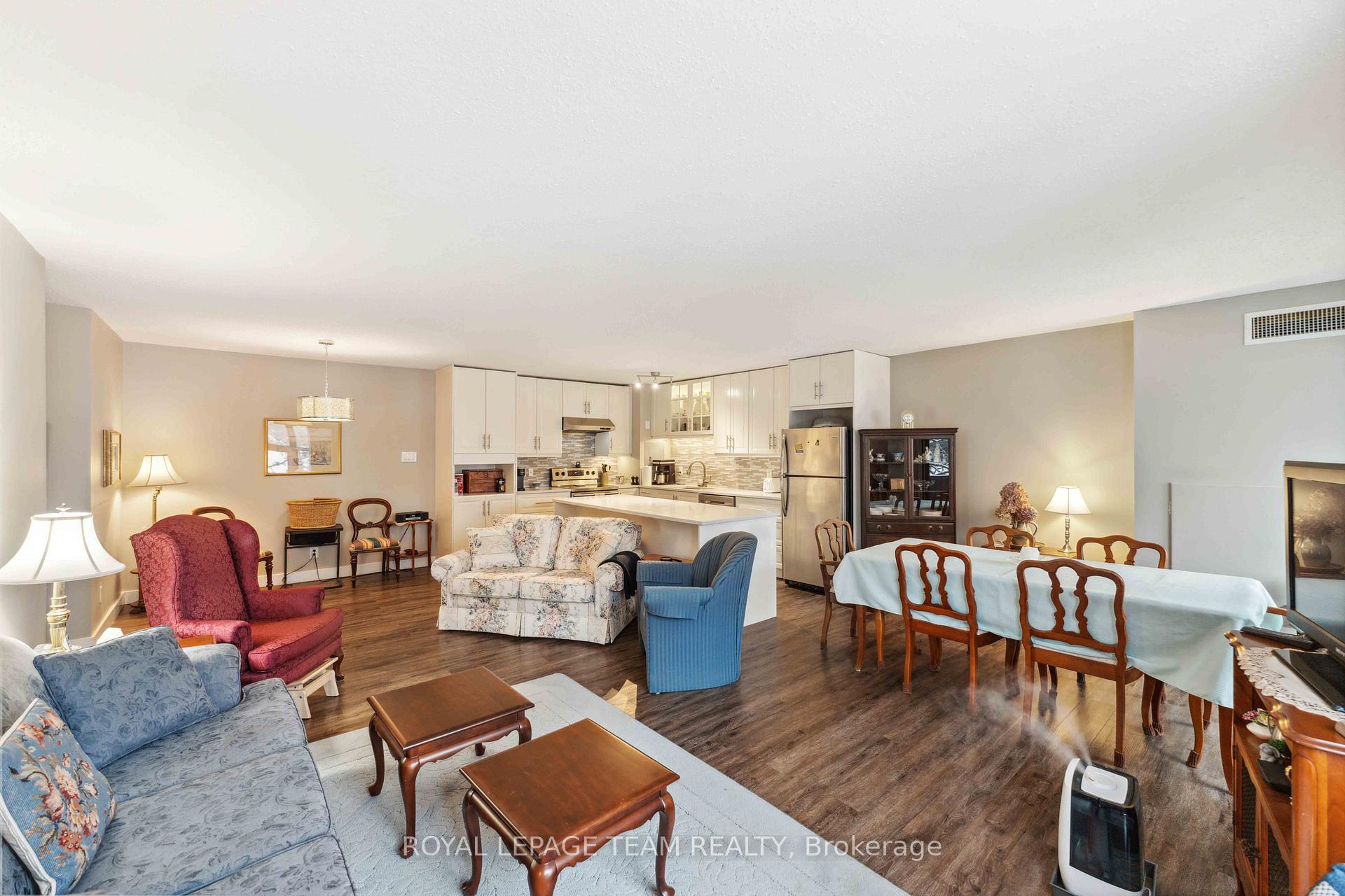 Photo 11 of Unit 306, 2951 Riverside Drive, Ottawa, Mooneys Bay/Riverside Park — HOMEH