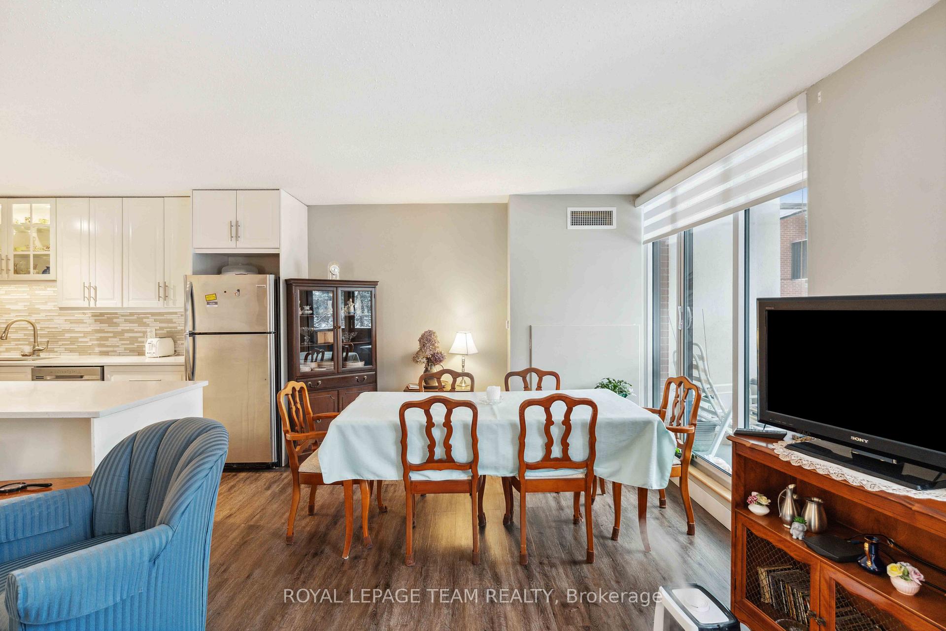 Photo 12 of Unit 306, 2951 Riverside Drive, Ottawa, Mooneys Bay/Riverside Park — HOMEH