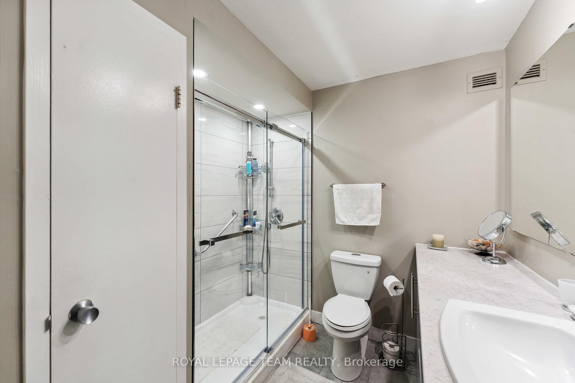Photo 19 of Unit 306, 2951 Riverside Drive, Ottawa, Mooneys Bay/Riverside Park — HOMEH