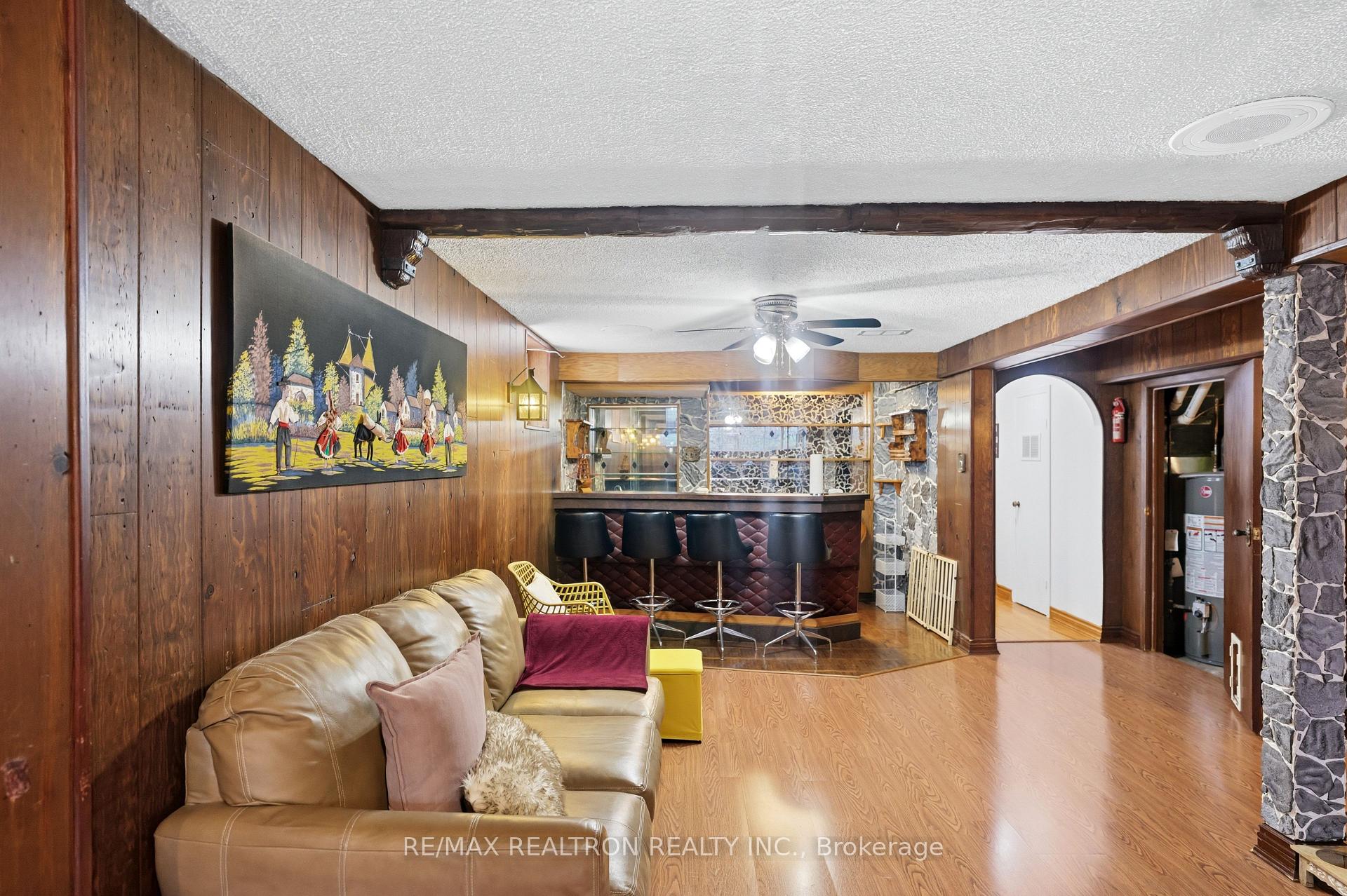 Photo 9 of 62 Wilton Drive, Brampton, Brampton East — HOMEH