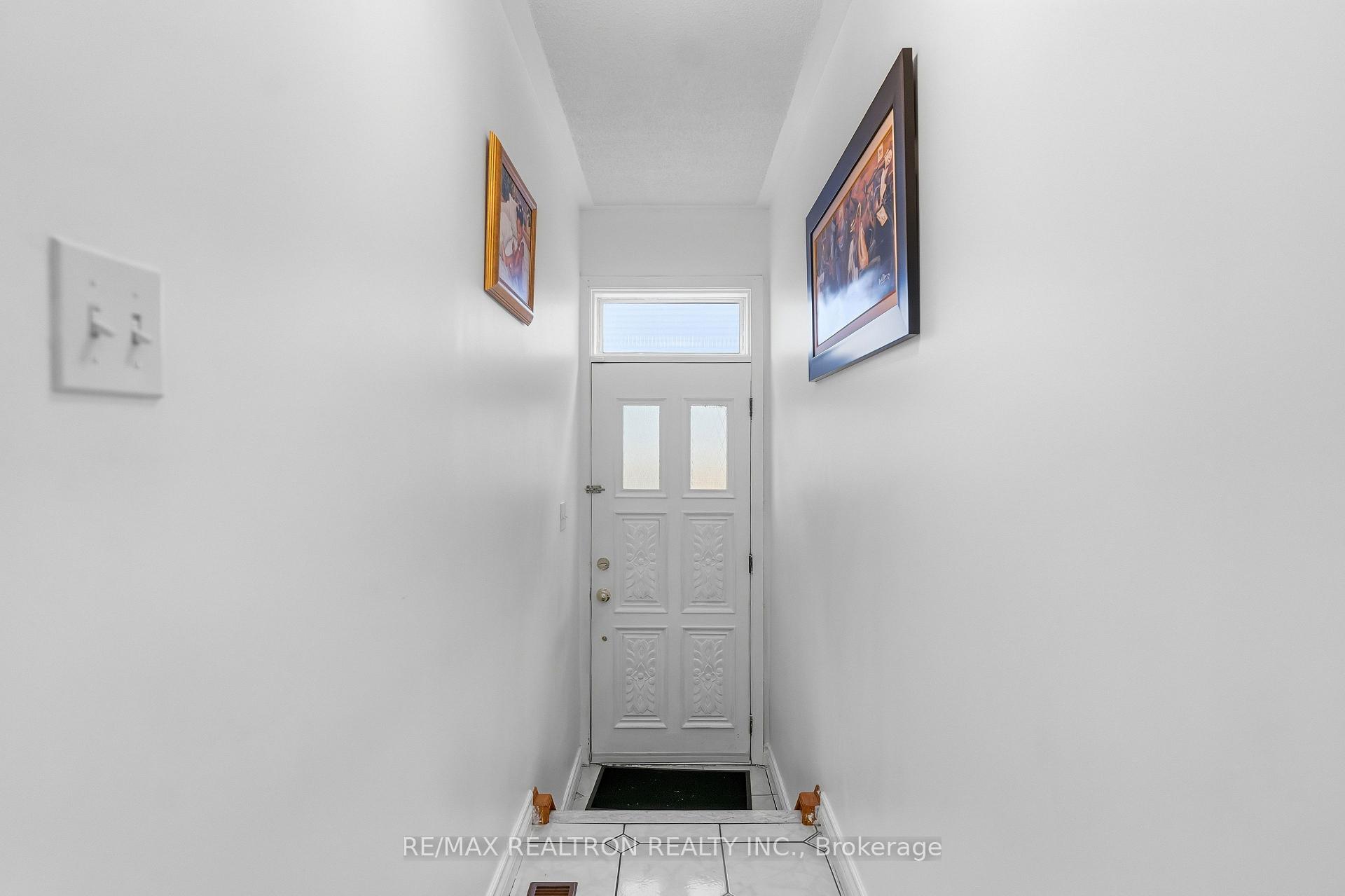 Photo 17 of 62 Wilton Drive, Brampton, Brampton East — HOMEH